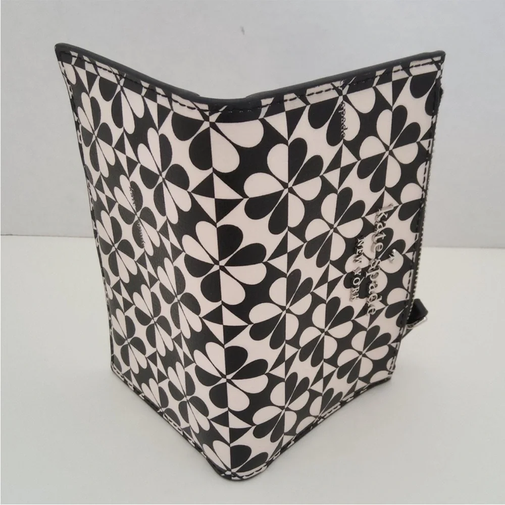 Kate Spade Black and White Hollie Spade Clover Crossbody With Matching Wallet